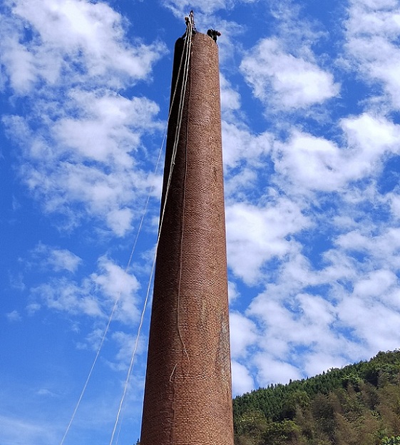 拆除煙囪公司專業(yè)技術(shù)  開拓創(chuàng)新
