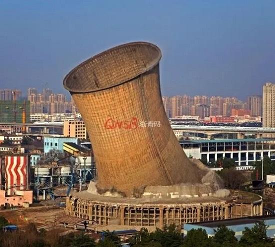 電廠冷卻塔拆除——技術(shù)升級,為安全拆除保駕護(hù)航